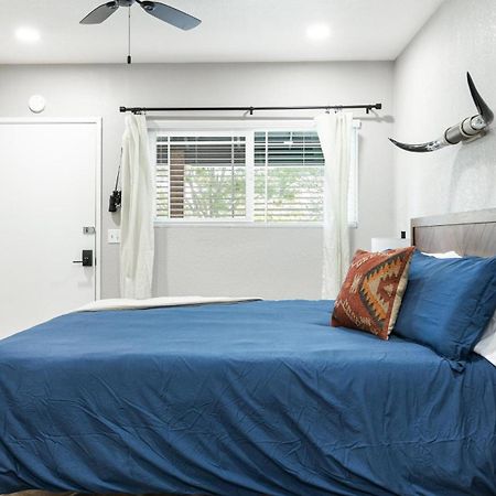 The Rae | Sequoia Motel Rm 5 Three Rivers Buitenkant foto